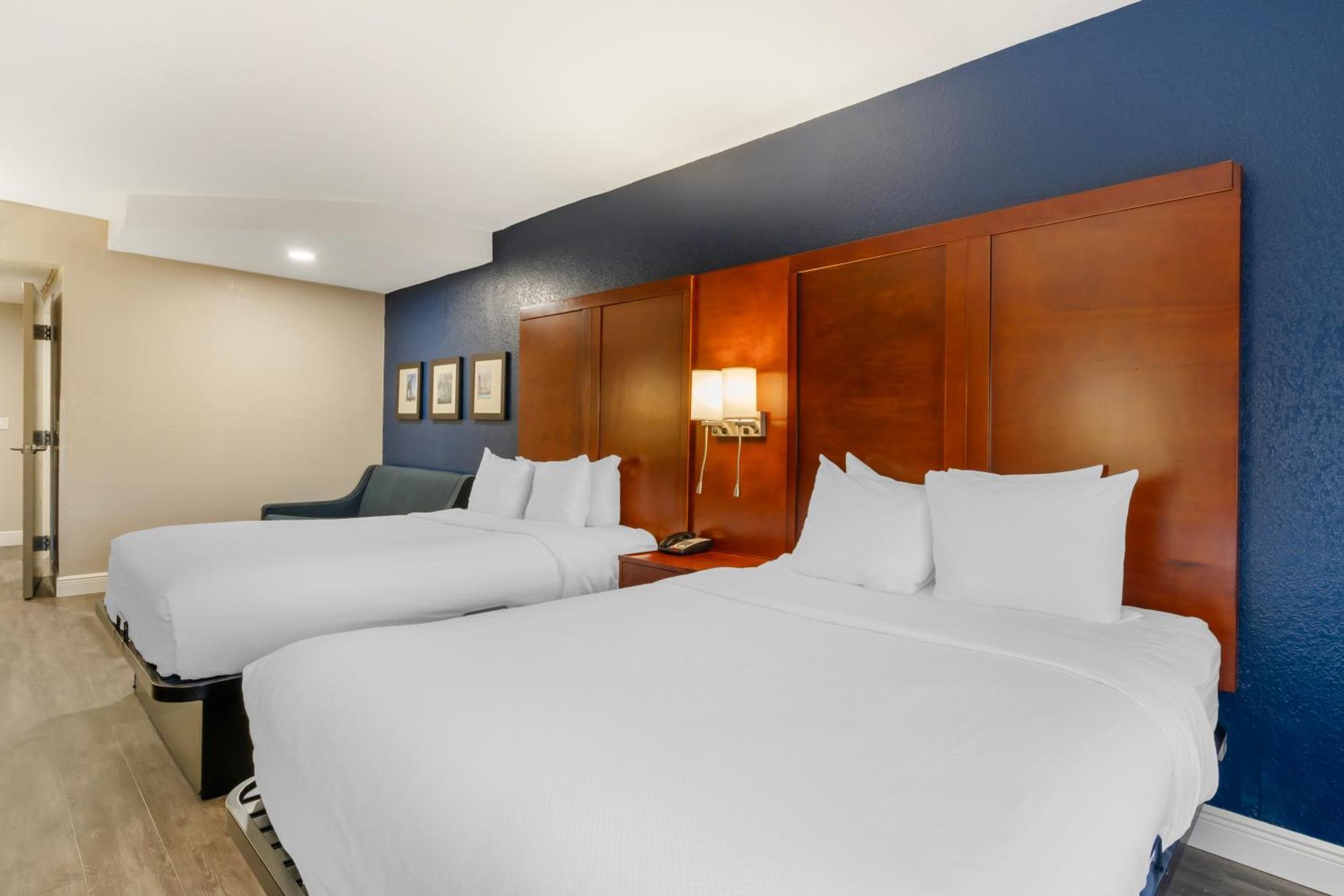 คอมฟอร์ต สวีท เวสต์ แจ็คสันวิลล์ Hotel แจ็กสันวิลล์ ภายนอก รูปภาพ